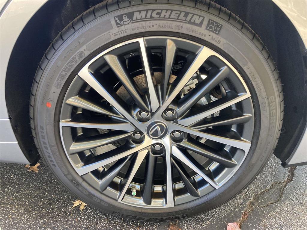 new 2025 Lexus ES 350 car, priced at $48,690