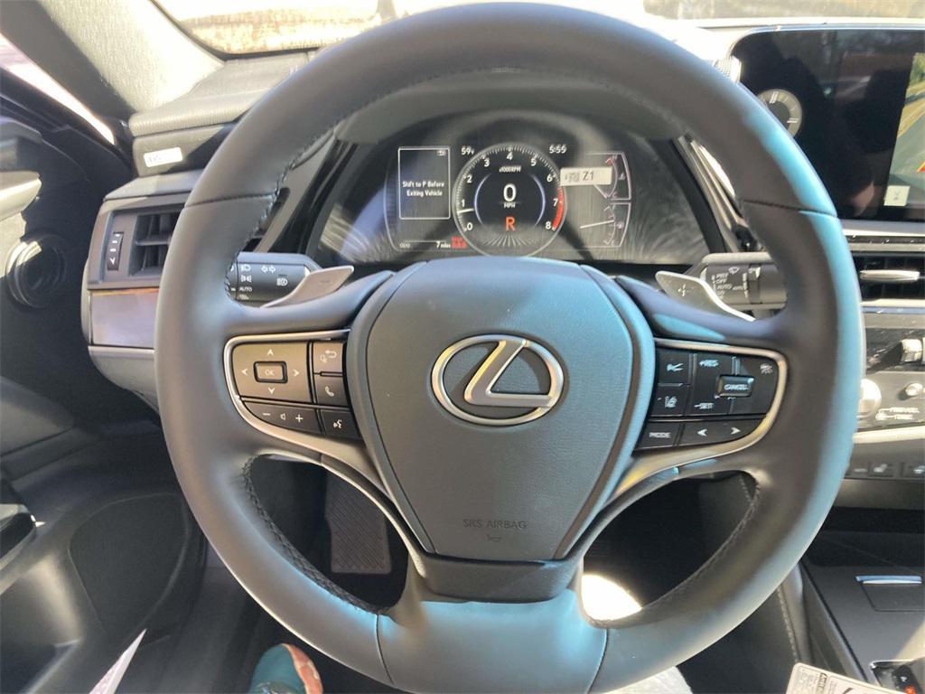 new 2025 Lexus ES 350 car, priced at $48,690