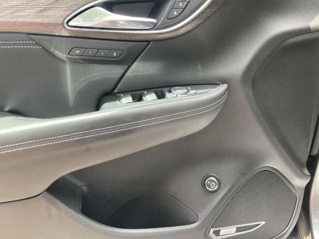 used 2022 Buick Envision car, priced at $26,500