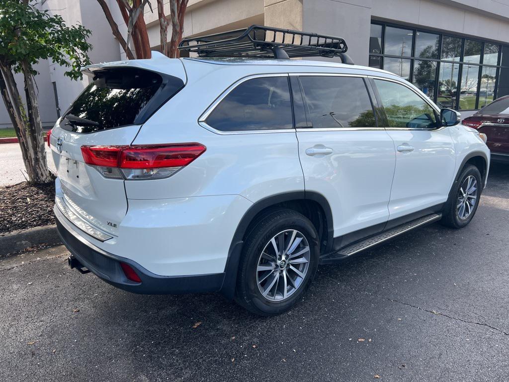 used 2019 Toyota Highlander car, priced at $24,995