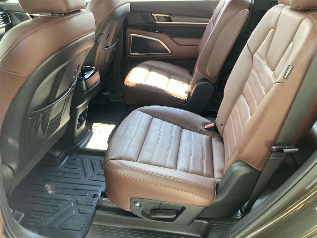 used 2024 Kia Telluride car, priced at $43,995