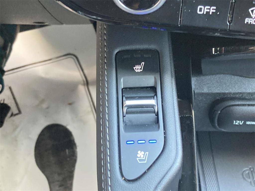 used 2024 Kia Telluride car, priced at $43,995