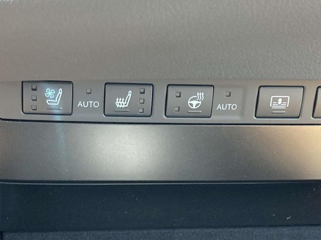 new 2025 Lexus ES 300h car, priced at $57,790