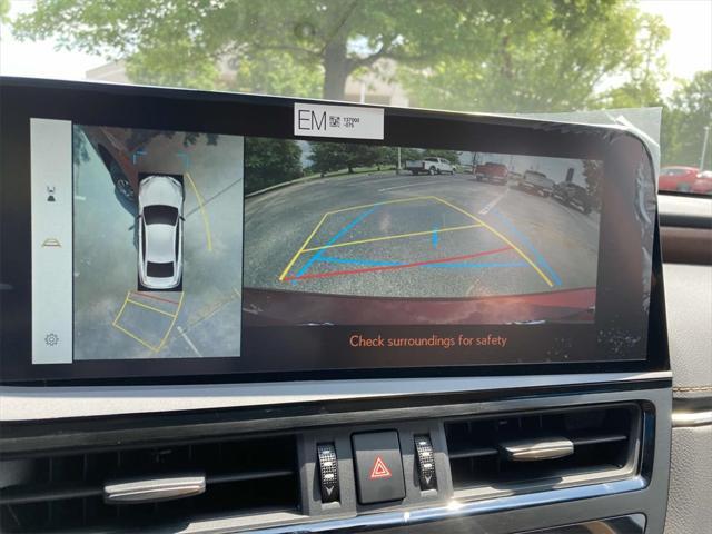 new 2025 Lexus ES 300h car, priced at $57,790