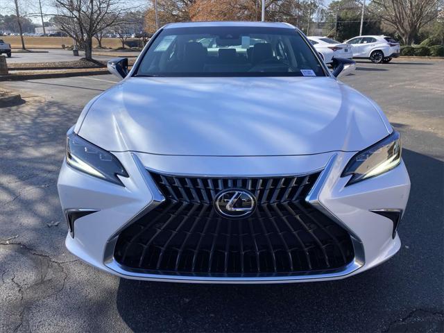 new 2025 Lexus ES 300h car, priced at $53,380