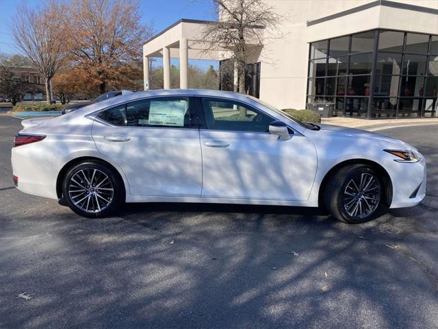 new 2025 Lexus ES 300h car, priced at $53,380