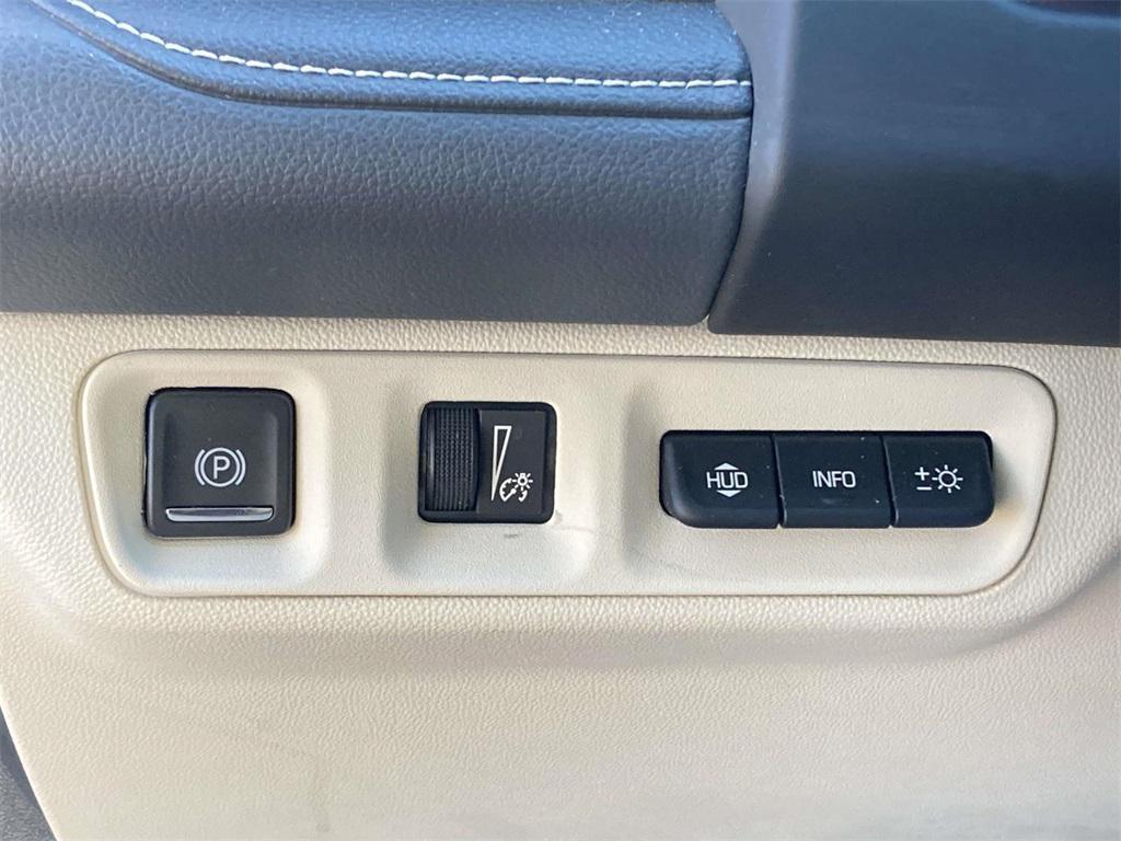 used 2023 GMC Acadia car, priced at $30,995