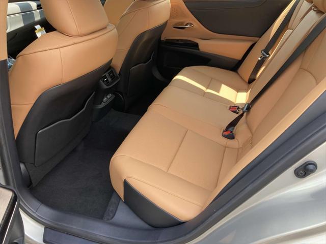 new 2025 Lexus ES 350 car, priced at $48,490