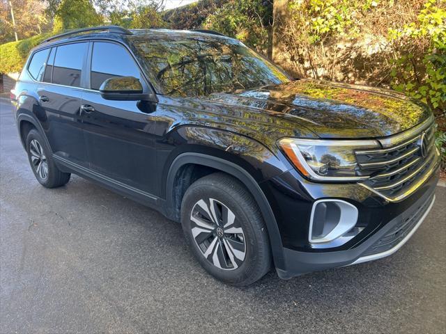 used 2024 Volkswagen Atlas car, priced at $32,995