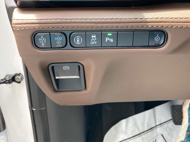 used 2023 Acura MDX car, priced at $44,995