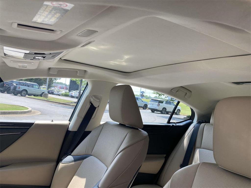 used 2019 Lexus ES 350 car, priced at $24,995