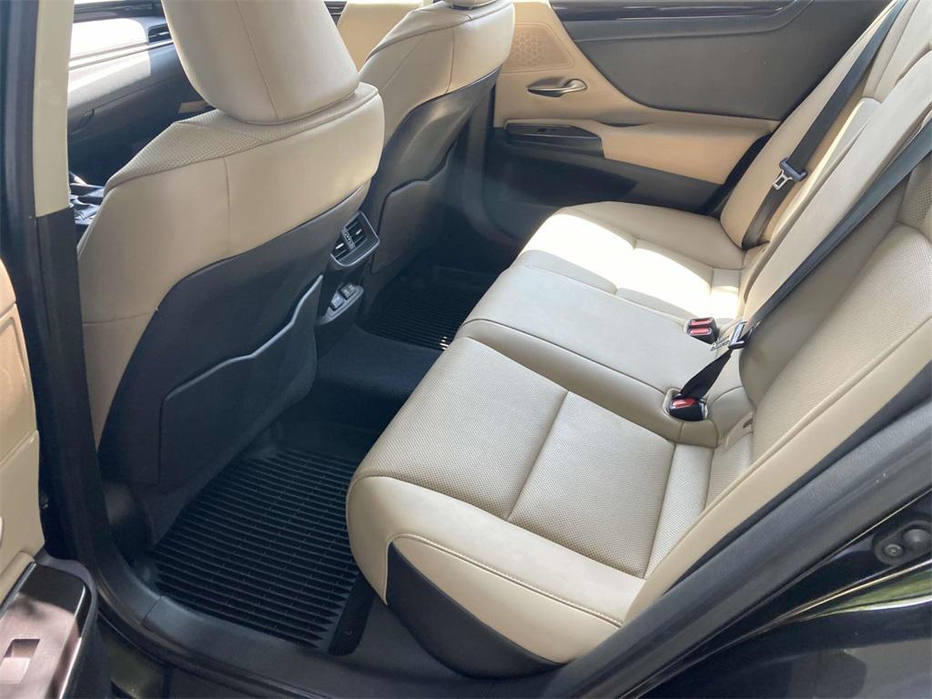used 2019 Lexus ES 350 car, priced at $24,995