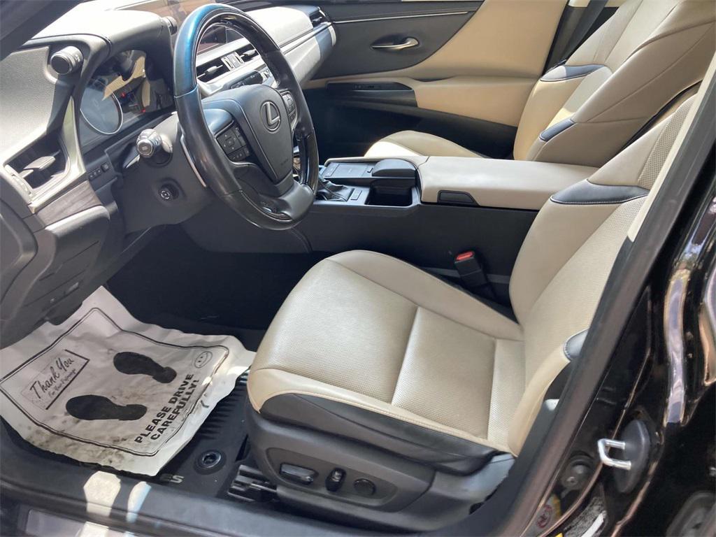 used 2019 Lexus ES 350 car, priced at $24,995