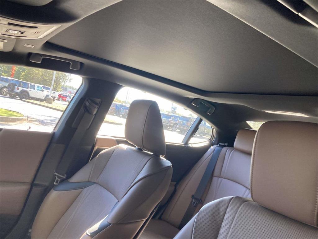 used 2022 Lexus ES 350 car, priced at $43,995