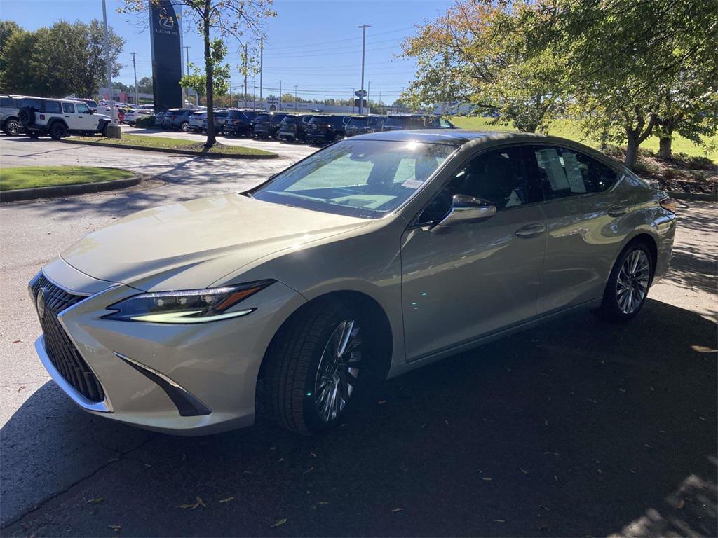 used 2022 Lexus ES 350 car, priced at $43,995
