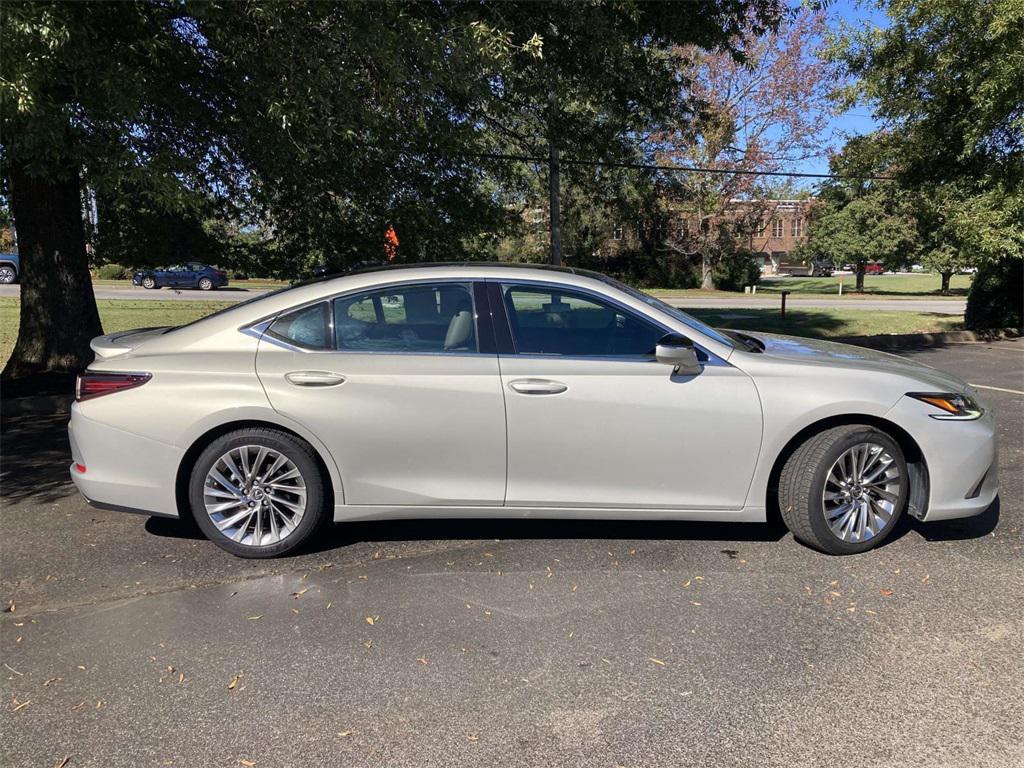 used 2022 Lexus ES 350 car, priced at $43,995