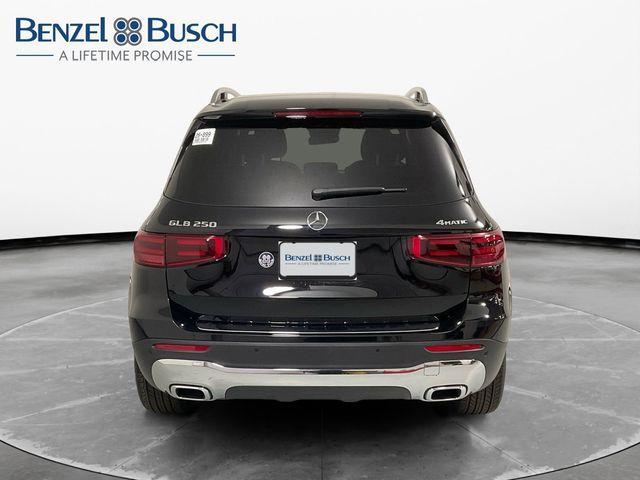 new 2025 Mercedes-Benz GLB 250 car, priced at $42,690