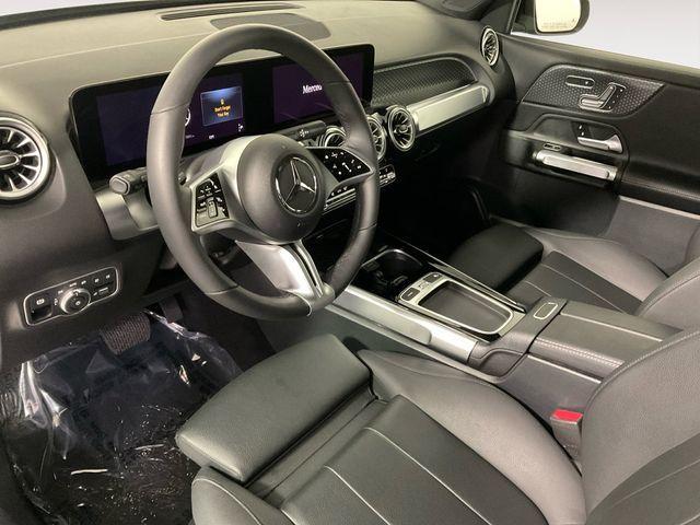 new 2025 Mercedes-Benz GLB 250 car, priced at $42,690