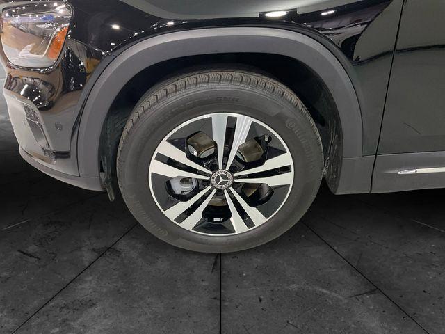 new 2025 Mercedes-Benz GLB 250 car, priced at $42,690