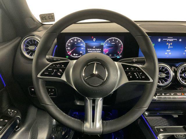 new 2025 Mercedes-Benz GLB 250 car, priced at $42,690