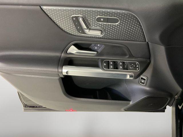 new 2025 Mercedes-Benz GLB 250 car, priced at $42,691