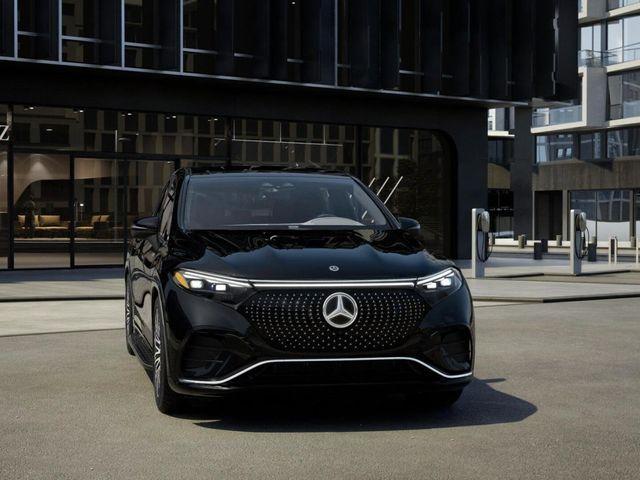 new 2025 Mercedes-Benz EQS 580 car, priced at $141,150