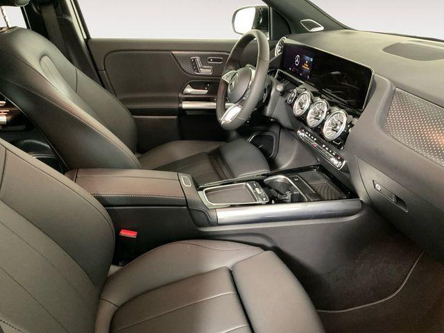 new 2025 Mercedes-Benz GLA 250 car, priced at $47,899