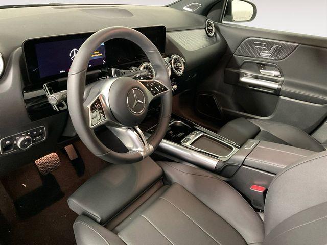 new 2025 Mercedes-Benz GLA 250 car, priced at $47,899