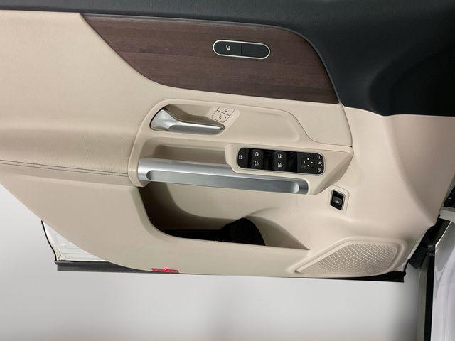 used 2022 Mercedes-Benz GLB 250 car, priced at $31,917