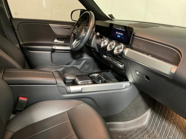 used 2022 Mercedes-Benz GLB 250 car, priced at $31,899