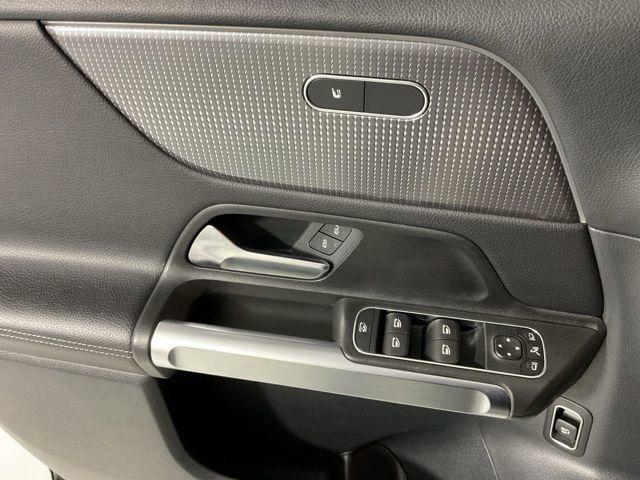 used 2022 Mercedes-Benz GLB 250 car, priced at $29,978