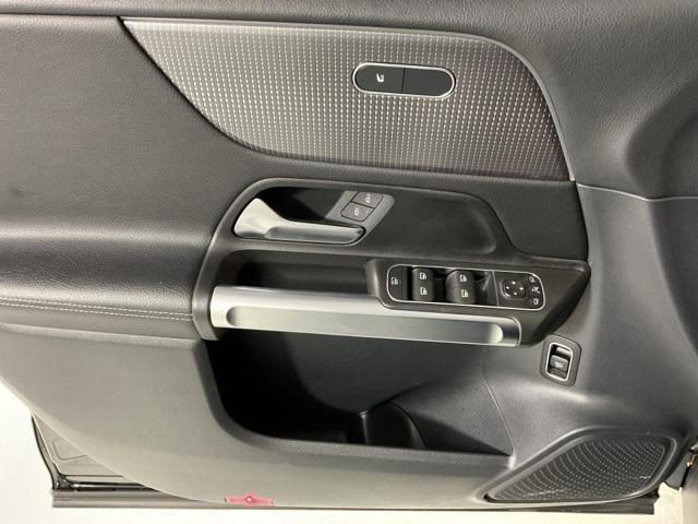 used 2022 Mercedes-Benz GLB 250 car, priced at $31,899