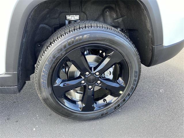 new 2025 Jeep Grand Cherokee car, priced at $36,330