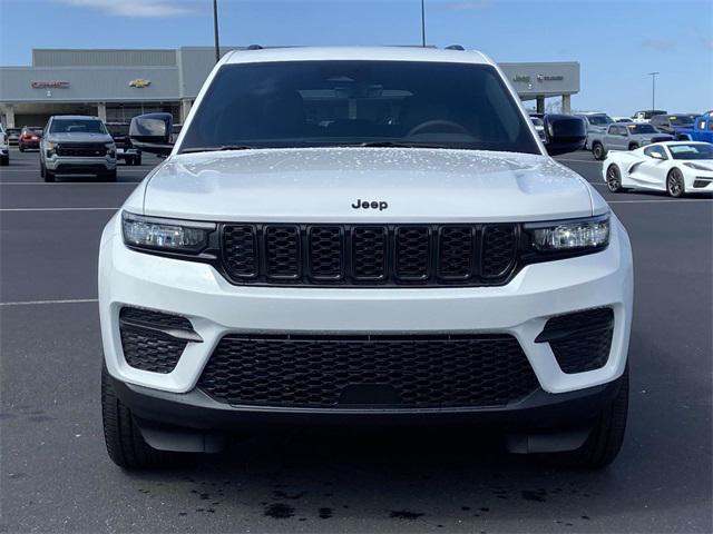 new 2025 Jeep Grand Cherokee car, priced at $36,330