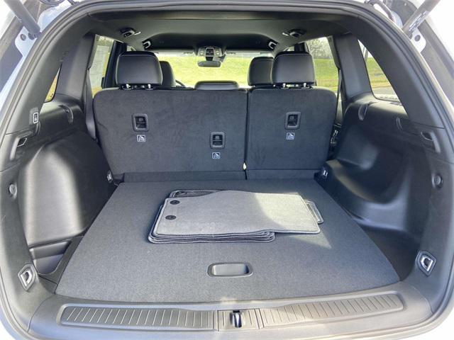 new 2025 Jeep Grand Cherokee car, priced at $36,330