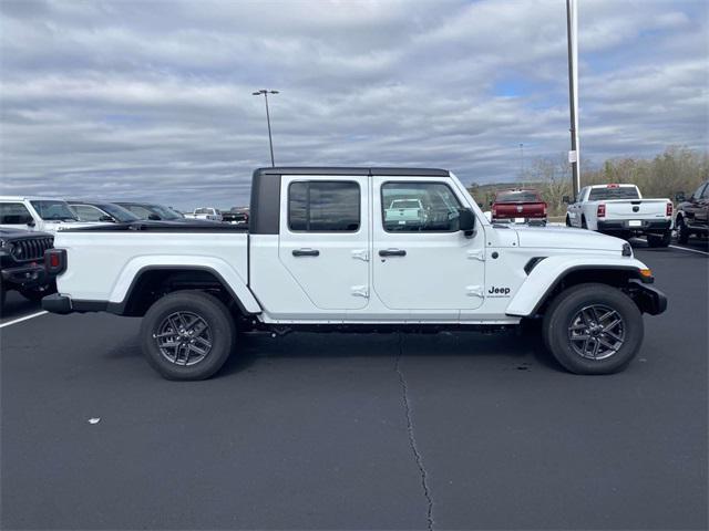 new 2024 Jeep Gladiator car, priced at $37,621