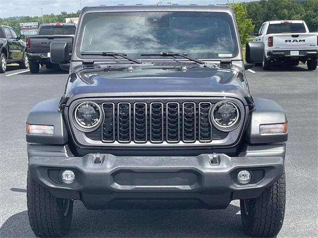 new 2025 Jeep Wrangler car, priced at $47,296