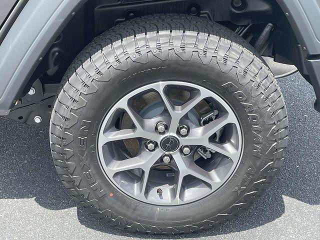 new 2025 Jeep Wrangler car, priced at $44,655