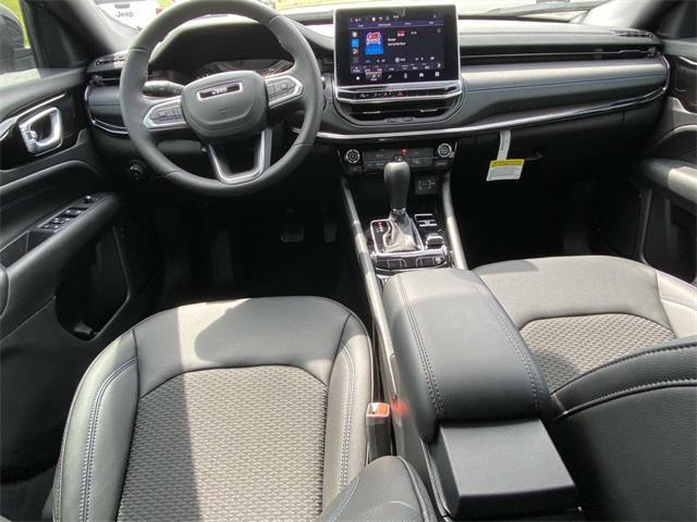 new 2025 Jeep Compass car, priced at $25,885