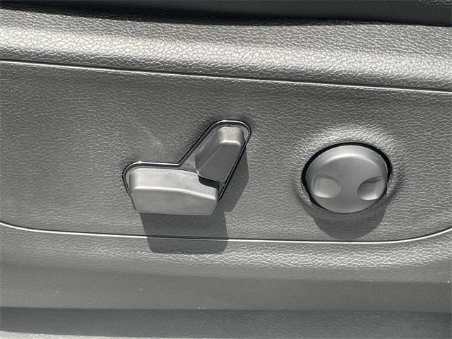 new 2025 Ram 1500 car, priced at $64,573