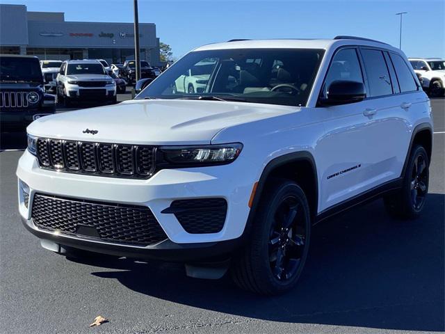 new 2025 Jeep Grand Cherokee car, priced at $39,580