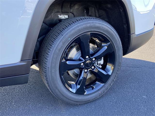 new 2025 Jeep Grand Cherokee L car, priced at $40,080