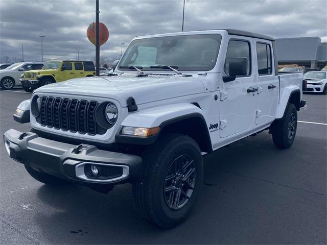 new 2024 Jeep Gladiator car, priced at $45,326
