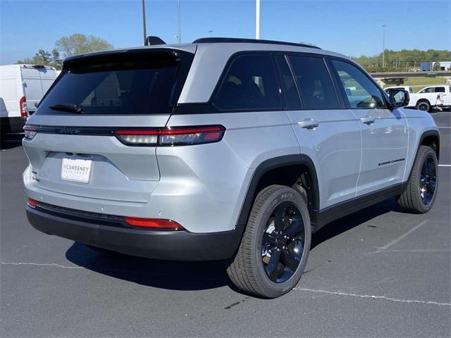 new 2024 Jeep Grand Cherokee car, priced at $34,175