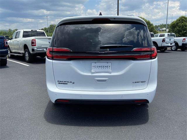 new 2024 Chrysler Pacifica car, priced at $41,820