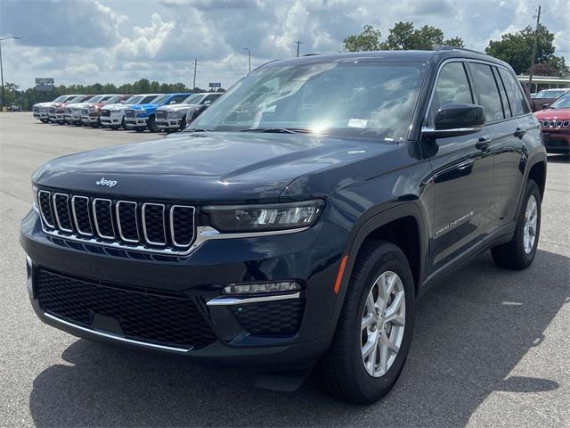 new 2023 Jeep Grand Cherokee car, priced at $44,928