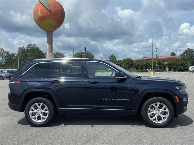 new 2023 Jeep Grand Cherokee car, priced at $44,928