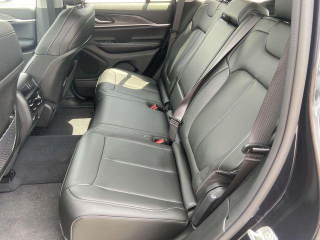 new 2023 Jeep Grand Cherokee car, priced at $41,428