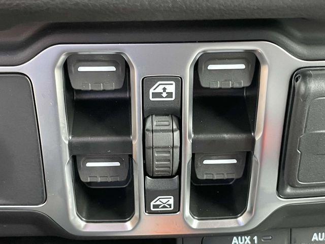 new 2025 Jeep Wrangler car, priced at $46,655