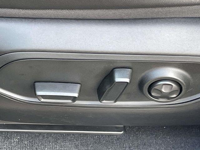 new 2025 Jeep Grand Cherokee L car, priced at $40,192